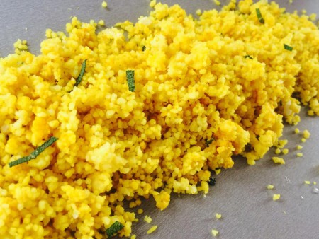 KUSKUS NA KURKUME SO ŠALVIOU