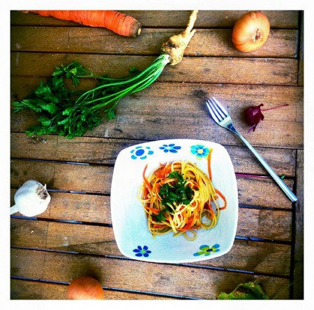 LINGUINE S MRKVOU A PETRŽLENOM